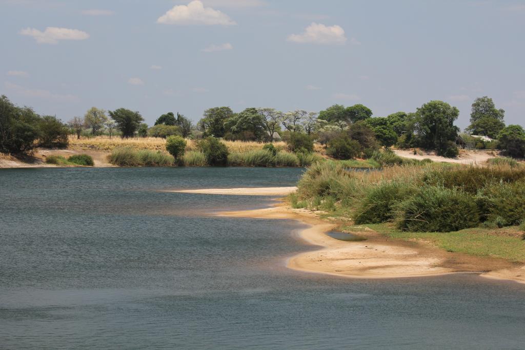 Zambezi Mubala Camp Ξενοδοχείο Katima Mulilo Εξωτερικό φωτογραφία